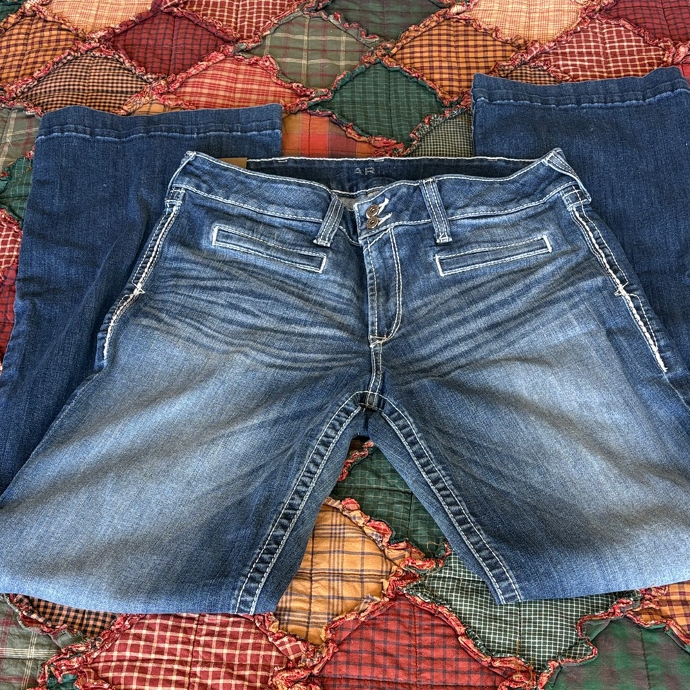 Woman's Ariat Real Denim Medium Wash Jeans with Whiskered Detailing 33x35